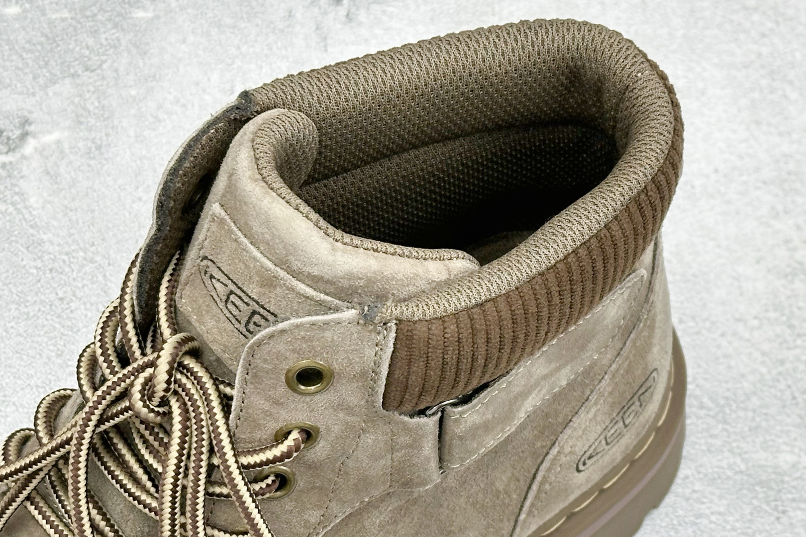 美国人气户外品牌-科恩Keen Jasper Rocks SP贾斯珀都市户外休闲马丁靴系列 秋冬季新款 原楦型开发纸版#