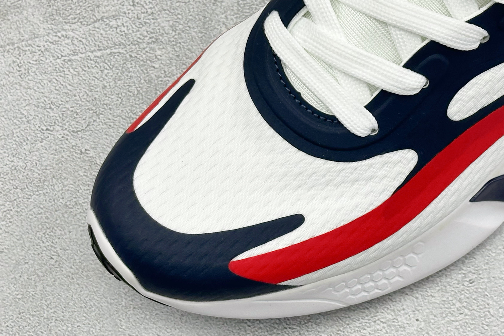 Adidas alphabounce beyond m 阿迪达斯 阿尔法跑鞋 货号: CG5573 尺码：39-45 