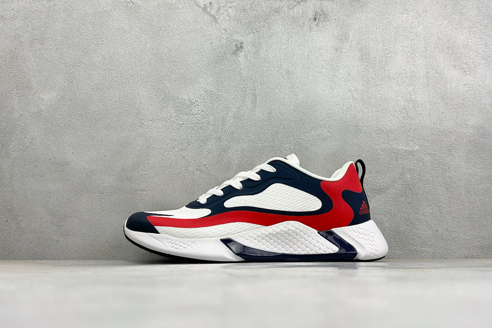 Adidas alphabounce beyond m 阿迪达斯 阿尔法跑鞋 货号: CG5573 尺码：39-45 