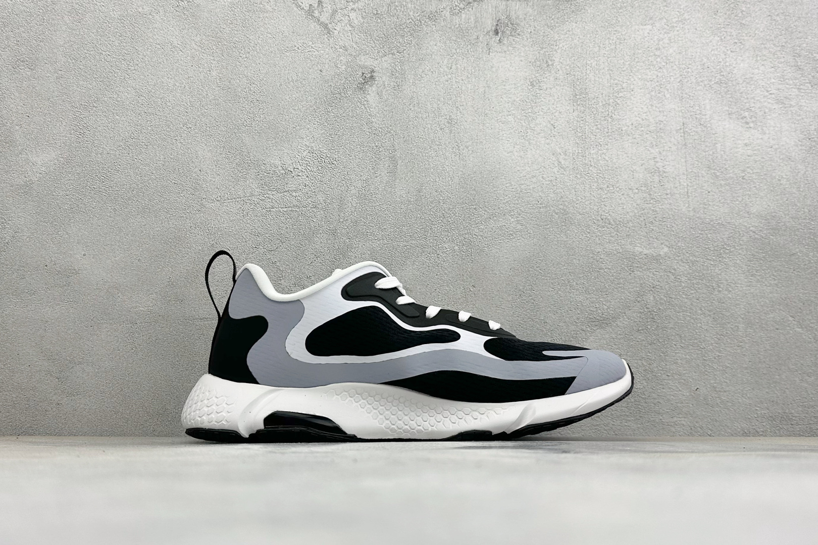 Adidas alphabounce beyond m 阿迪达斯 阿尔法跑鞋 货号: CG5574 尺码：39-45 