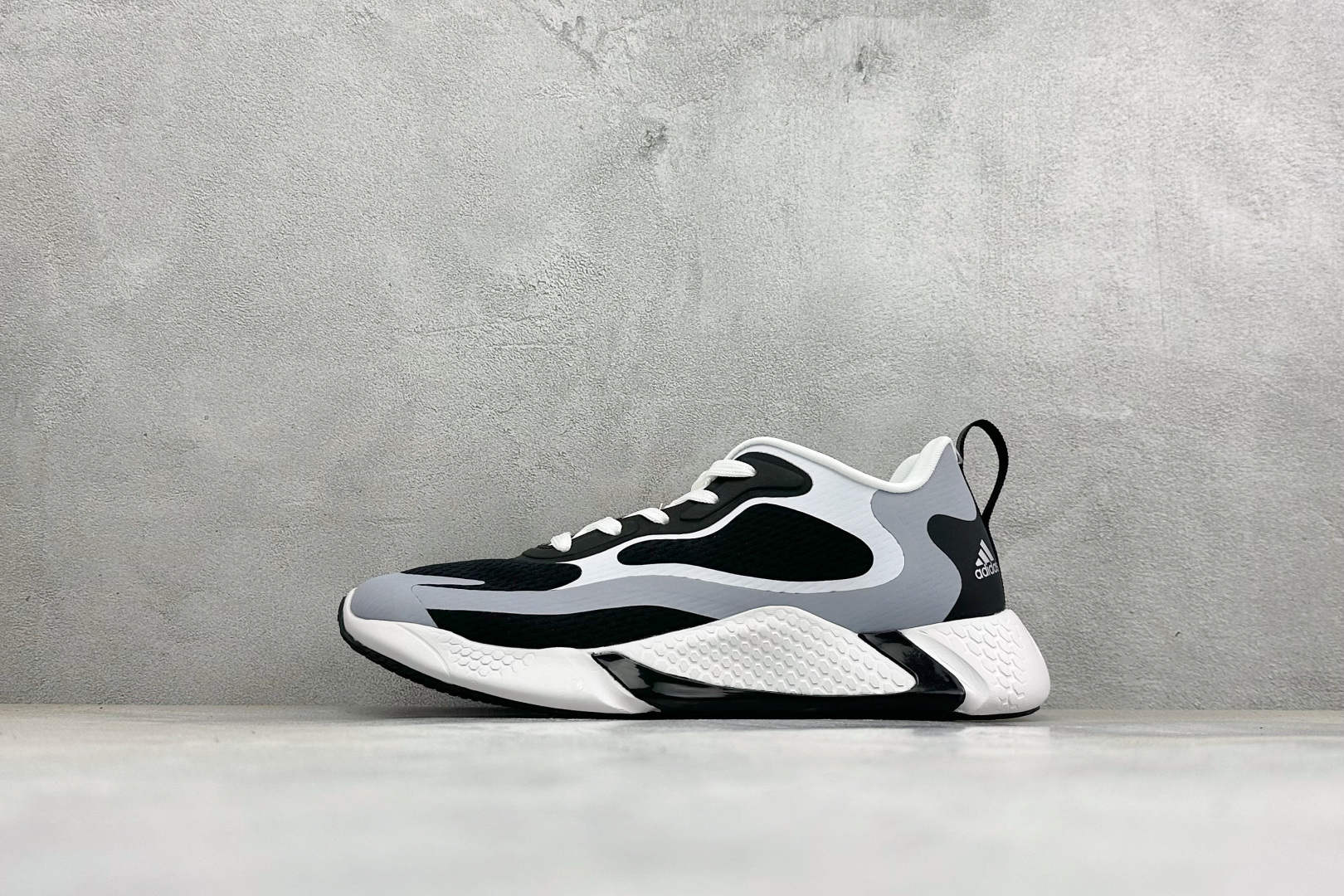 Adidas alphabounce beyond m 阿迪达斯 阿尔法跑鞋 货号: CG5574 尺码：39-45 
