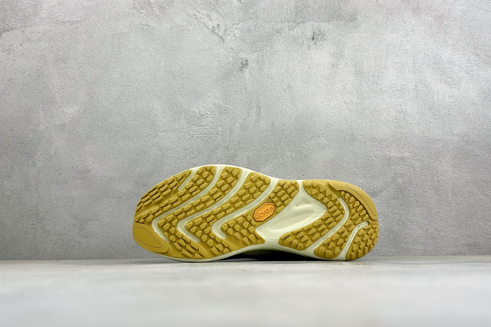 MERRELL迈乐 漠飞Pro 简约舒适蜂鸟户外越野跑步鞋 织物防滑耐磨透气 轻盈鞋体 上脚无负担 行动去飞鸟 尺码：3