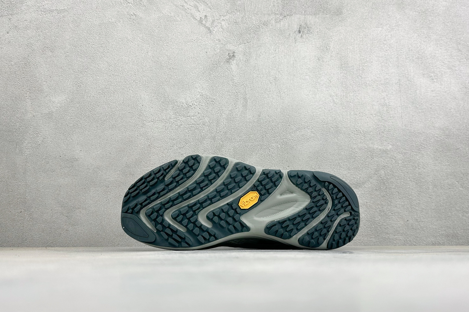 MERRELL迈乐 漠飞Pro 简约舒适蜂鸟户外越野跑步鞋 织物防滑耐磨透气 轻盈鞋体 上脚无负担 行动去飞鸟 尺码：3