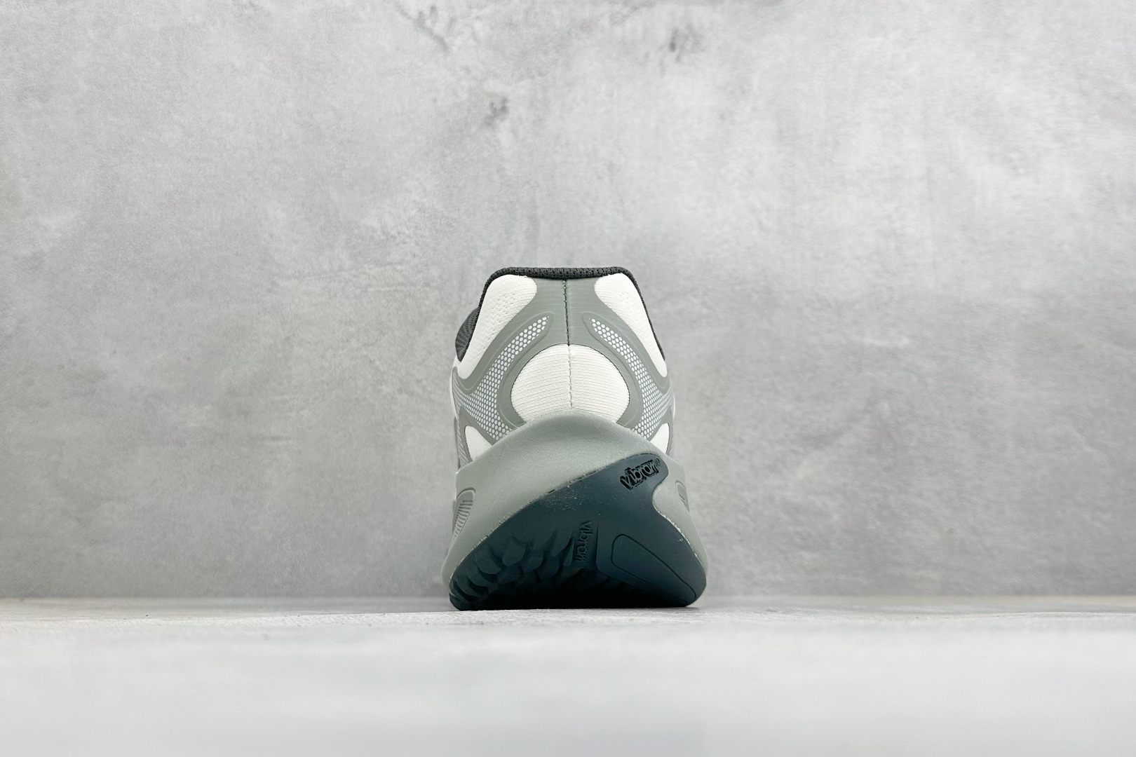 MERRELL迈乐 漠飞Pro 简约舒适蜂鸟户外越野跑步鞋 织物防滑耐磨透气 轻盈鞋体 上脚无负担 行动去飞鸟 尺码：3