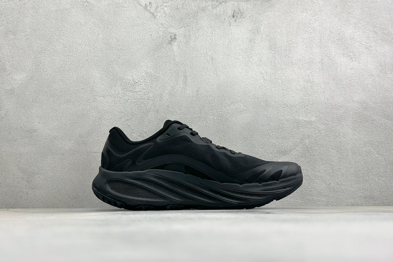 MERRELL迈乐 漠飞Pro 简约舒适蜂鸟户外越野跑步鞋 织物防滑耐磨透气 轻盈鞋体 上脚无负担 行动去飞鸟 尺码：3