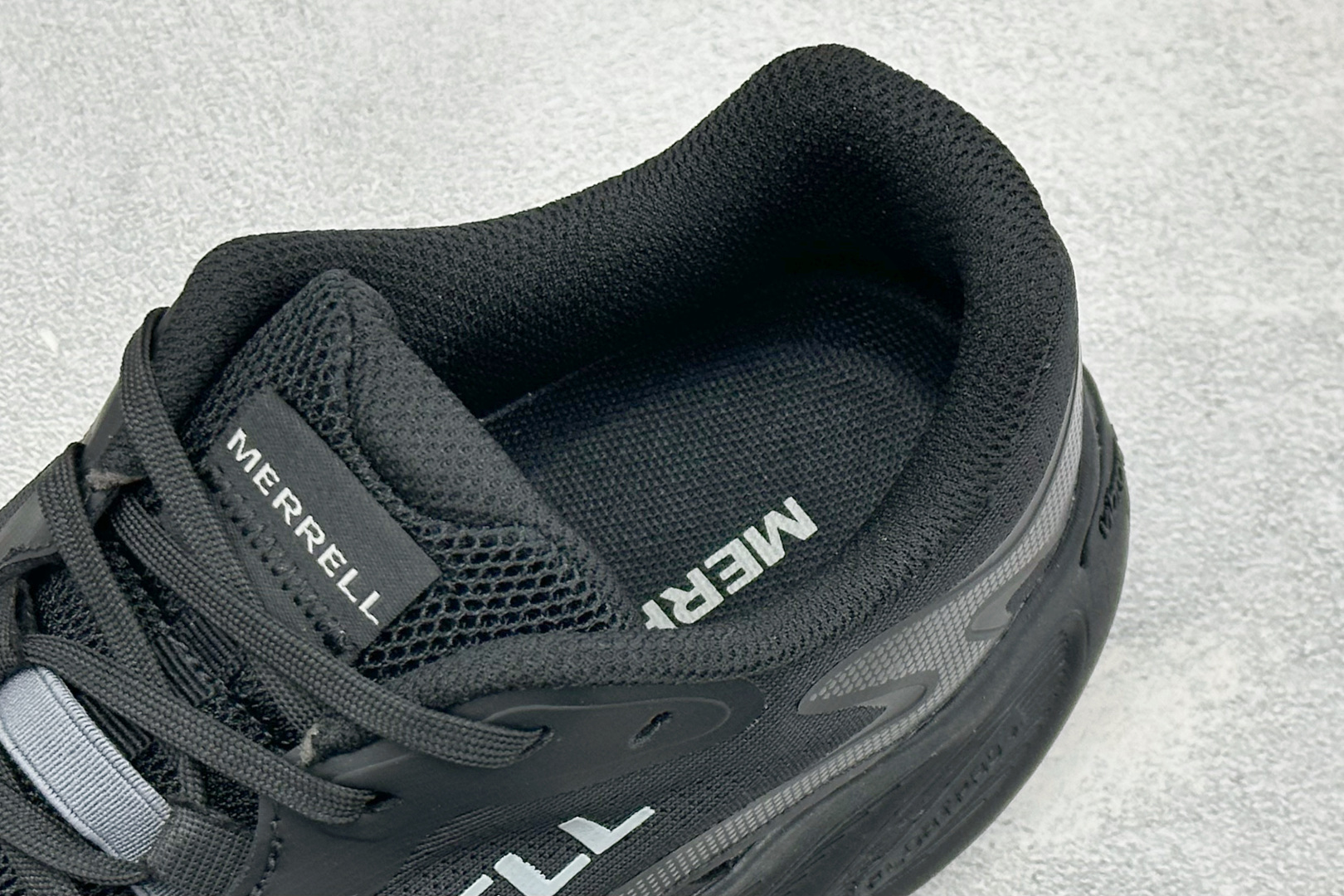 MERRELL迈乐 漠飞Pro 简约舒适蜂鸟户外越野跑步鞋 织物防滑耐磨透气 轻盈鞋体 上脚无负担 行动去飞鸟 尺码：3