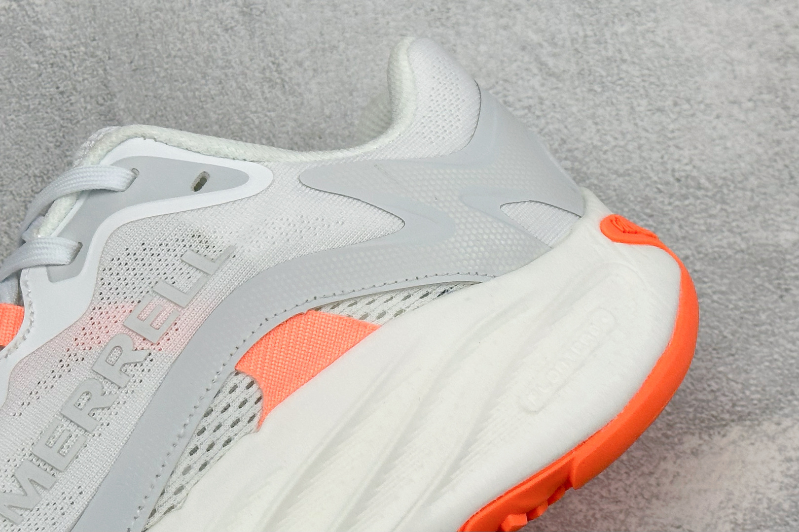 MERRELL迈乐 漠飞Pro 简约舒适蜂鸟户外越野跑步鞋 织物防滑耐磨透气 轻盈鞋体 上脚无负担 行动去飞鸟 尺码：3