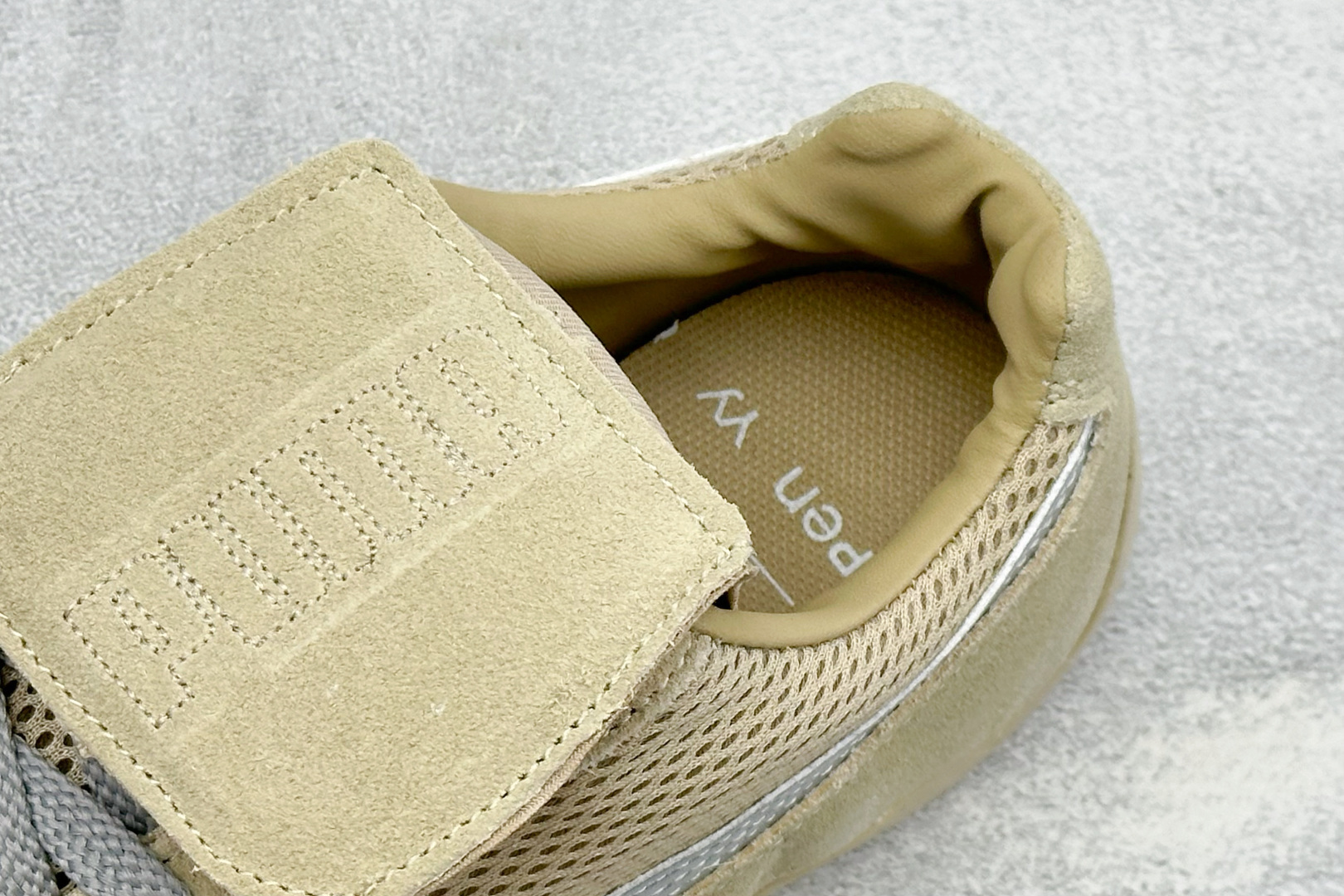 M版The Open Product x Puma Speedcat 联名复古彪马薄底轻盈休闲运动鞋 以质感皮革鞋面混搭