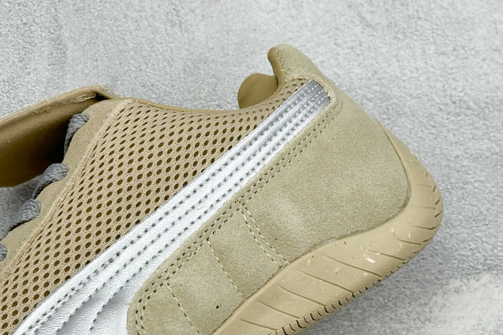 M版The Open Product x Puma Speedcat 联名复古彪马薄底轻盈休闲运动鞋 以质感皮革鞋面混搭