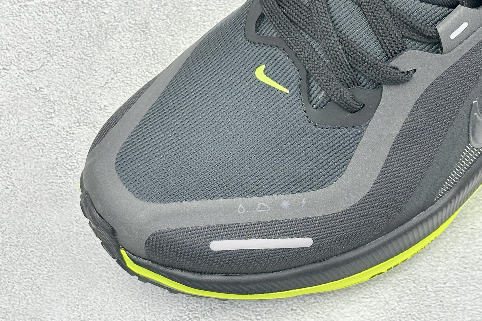 Nike Air Zoom Pegasus 42 耐克网面透气轻便耐磨跑鞋 货号：IQ0450-001 尺码：36 36