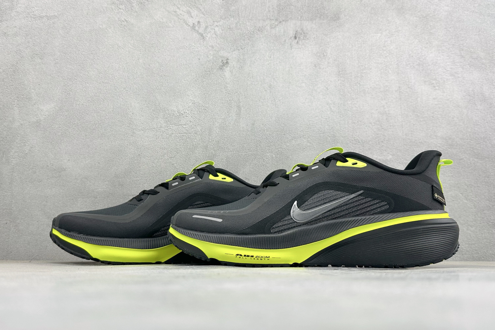 Nike Air Zoom Pegasus 42 耐克网面透气轻便耐磨跑鞋 货号：IQ0450-001 尺码：36 36