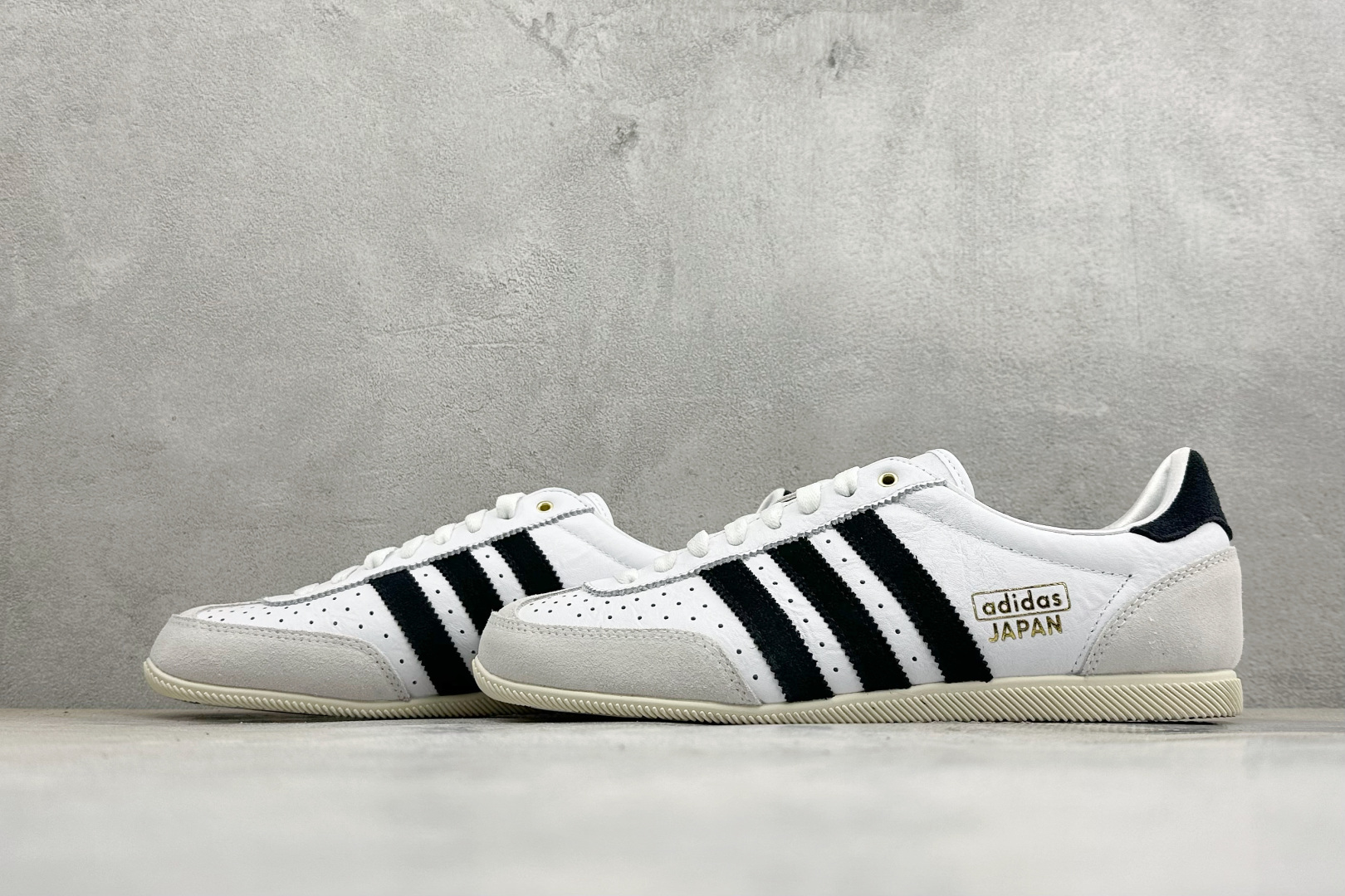 Adidas Originals Japan W 三叶草限量联名款复古运动鞋 #原厂原数据版型 头层皮料 切割干净无任何