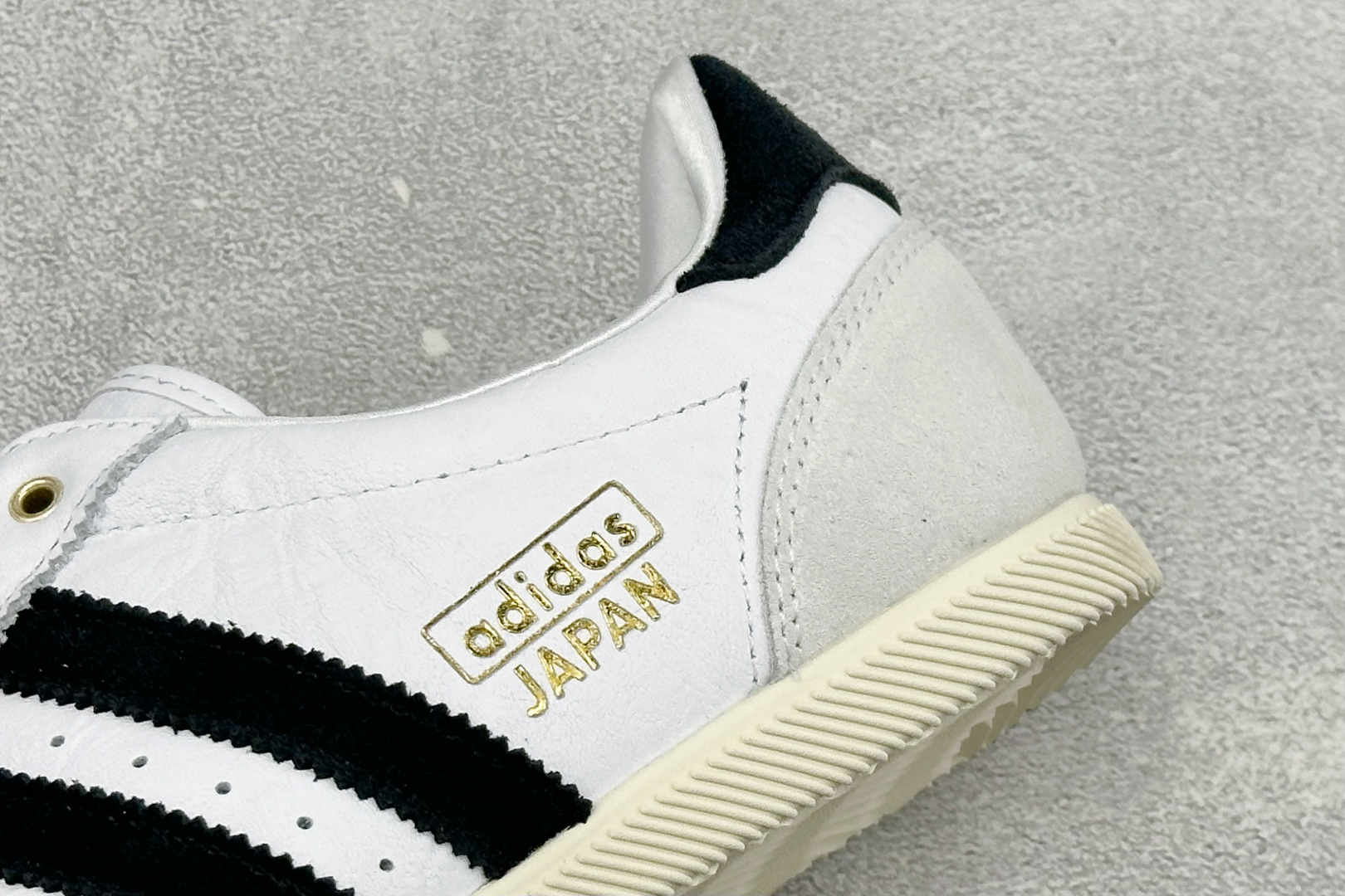 Adidas Originals Japan W 三叶草限量联名款复古运动鞋 #原厂原数据版型 头层皮料 切割干净无任何