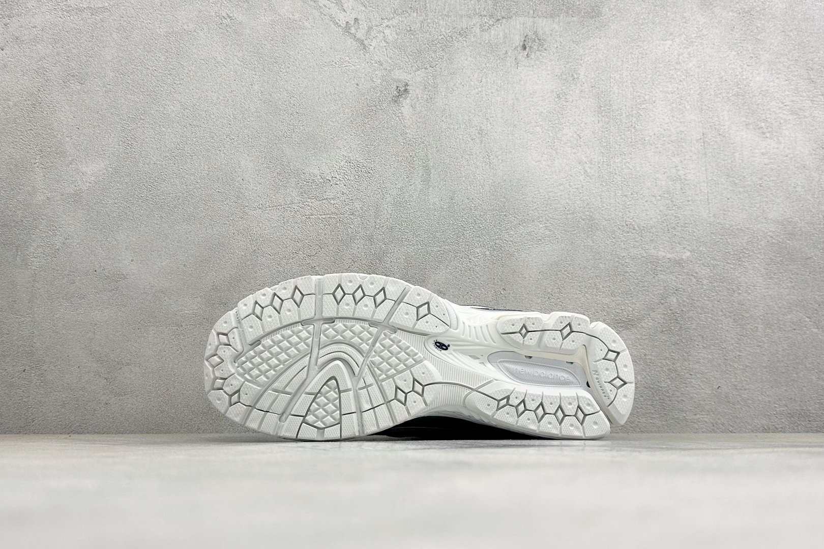 GS版New Balance M1906系列复古单品宝藏老爹鞋 复古元素叠加 质感超级棒 楦版型材料细节做工精细 作为N