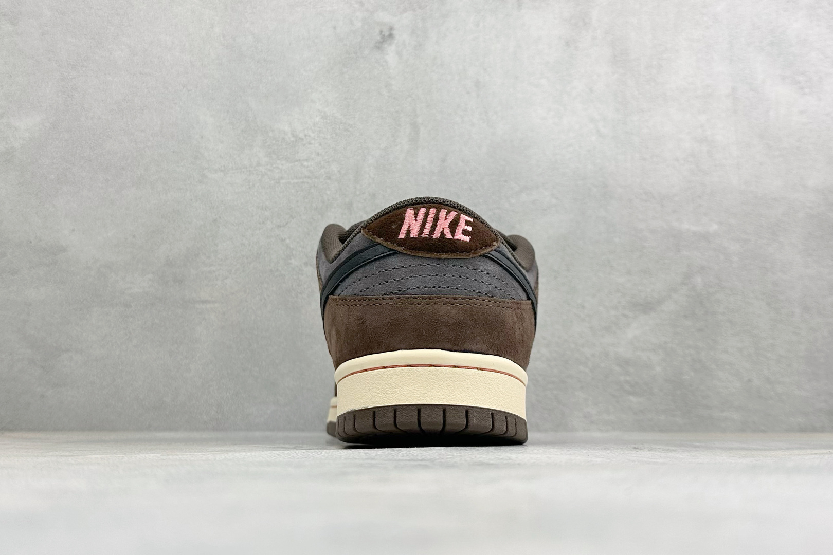 K版Nike SB Dunk Low 低帮休闲板鞋 独家版型蒸餾加工帶來的是更好的视觉和脚感体验大厂纯原品质出货 清洁度