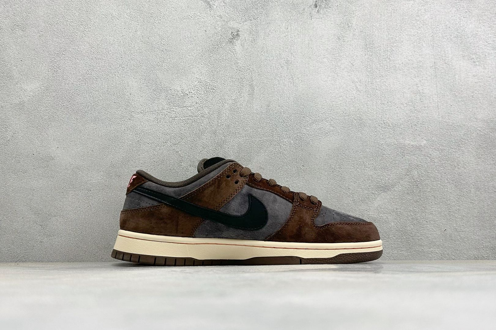 K版Nike SB Dunk Low 低帮休闲板鞋 独家版型蒸餾加工帶來的是更好的视觉和脚感体验大厂纯原品质出货 清洁度
