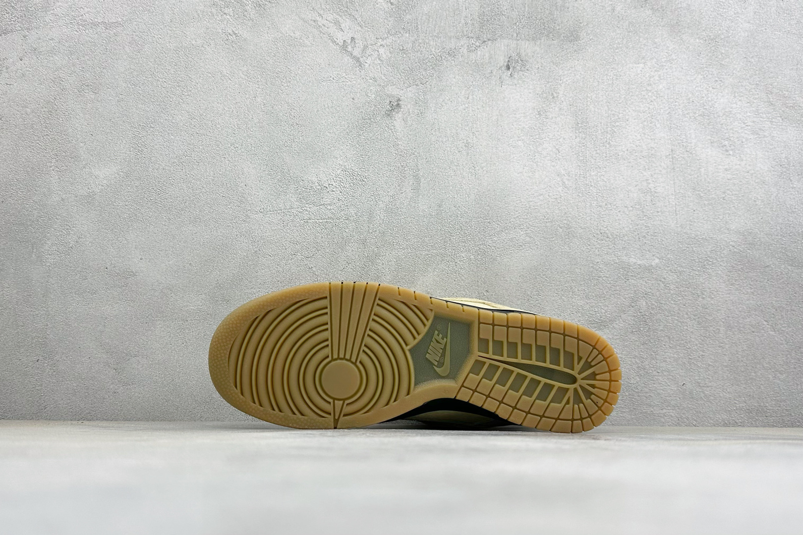 K版Nike SB Dunk Low 低帮休闲板鞋 独家版型蒸餾加工帶來的是更好的视觉和脚感体验大厂纯原品质出货 清洁度