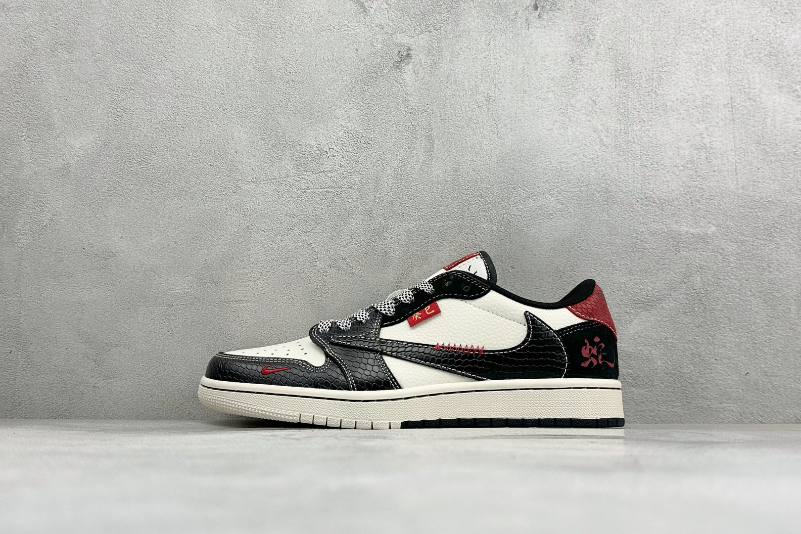 福利特价 Air Jordan 1 Low AJ1 乔1 联名 高端定制 倒钩低帮复古篮球鞋 #定制皮料 原厂3D打印 