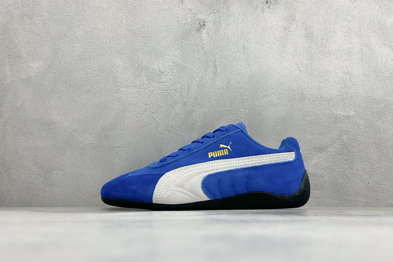 M版Puma Speedcet Etoile Wns 彪马薄底德迅复古运动休闲赛车跑鞋 以趣味十足又前卫复古的设计引领潮