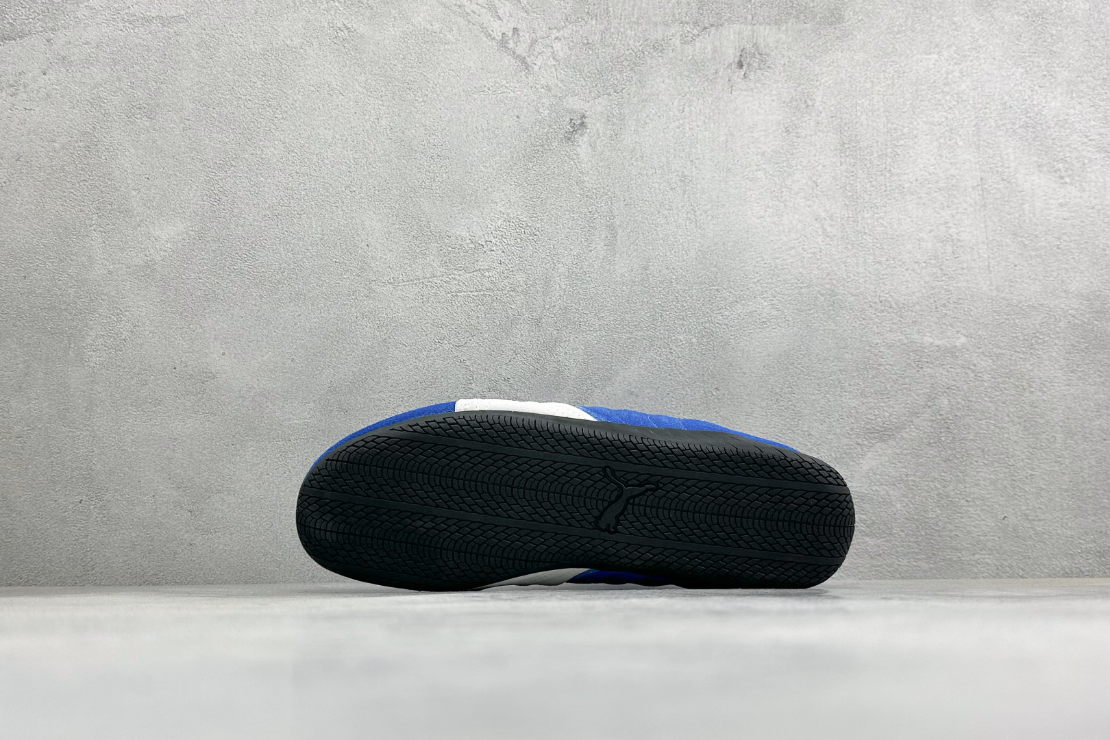 M版Puma Speedcet Etoile Wns 彪马薄底德迅复古运动休闲赛车跑鞋 以趣味十足又前卫复古的设计引领潮