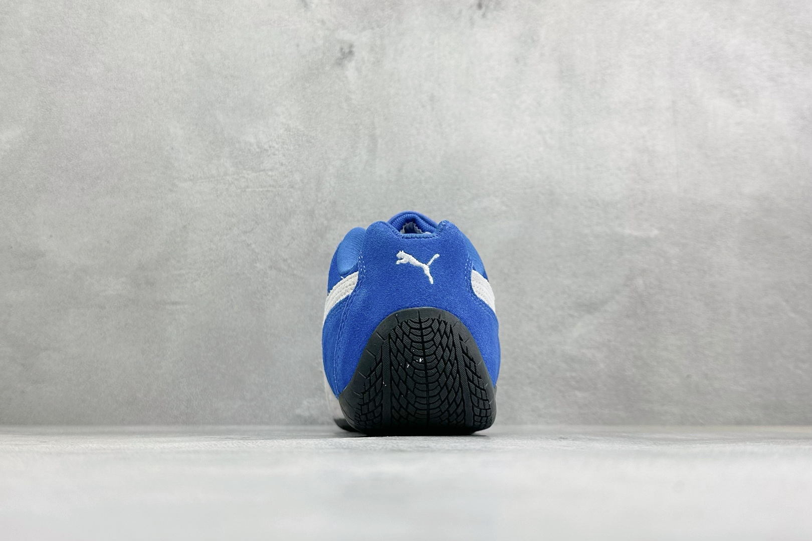 M版Puma Speedcet Etoile Wns 彪马薄底德迅复古运动休闲赛车跑鞋 以趣味十足又前卫复古的设计引领潮