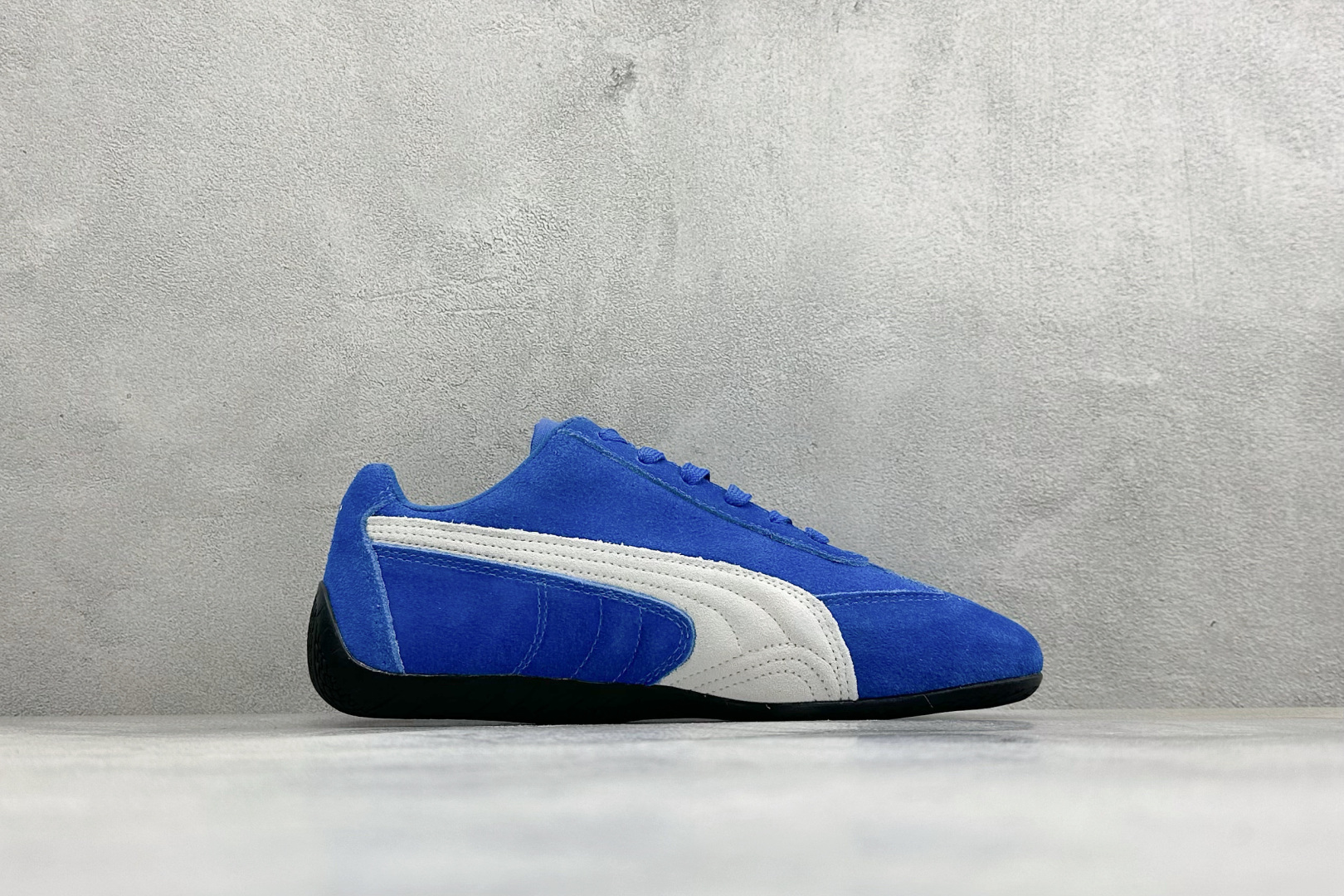M版Puma Speedcet Etoile Wns 彪马薄底德迅复古运动休闲赛车跑鞋 以趣味十足又前卫复古的设计引领潮