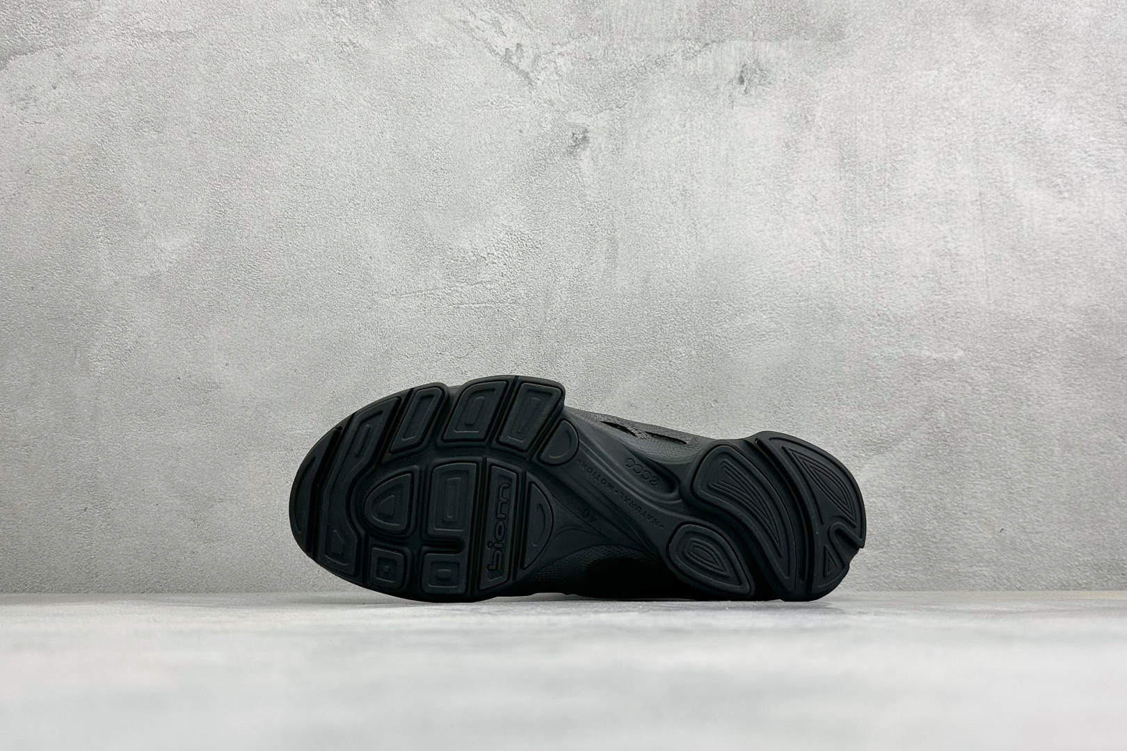 Ecco爱步 Biom C-Trail 健步C 舒适时尚 简约时尚 减震防滑 低帮休闲鞋 戈尔防水薄膜内衬提供强大的透气 Ecco爱步 Biom C-Trail 健步C 舒适时尚 简约时尚 减震防滑 低帮休闲鞋 戈尔防水薄膜内衬提供强大的透气