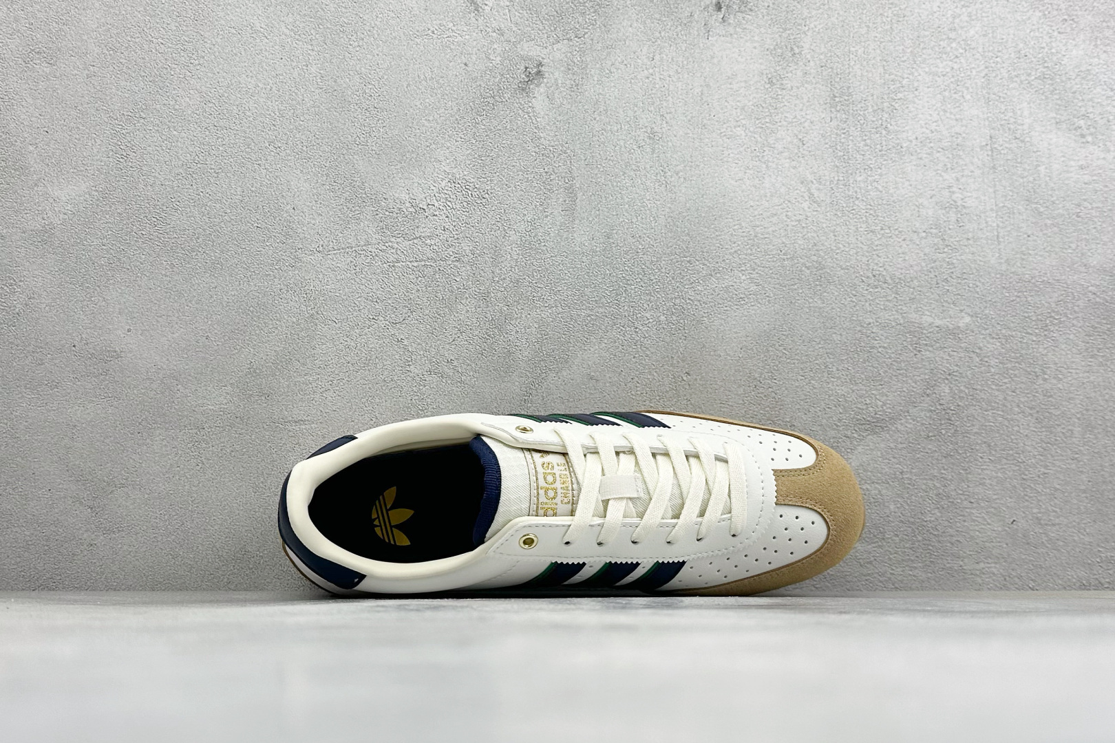 Adidas Originals Changle系列 阿迪达斯 三叶草 百搭低帮休闲运动板鞋 货号：LA1355 Siz