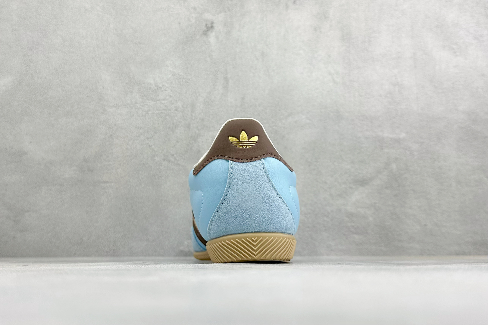 Adidas Originals Changle系列 阿迪达斯 三叶草 百搭低帮休闲运动板鞋 货号：LA1356 Siz