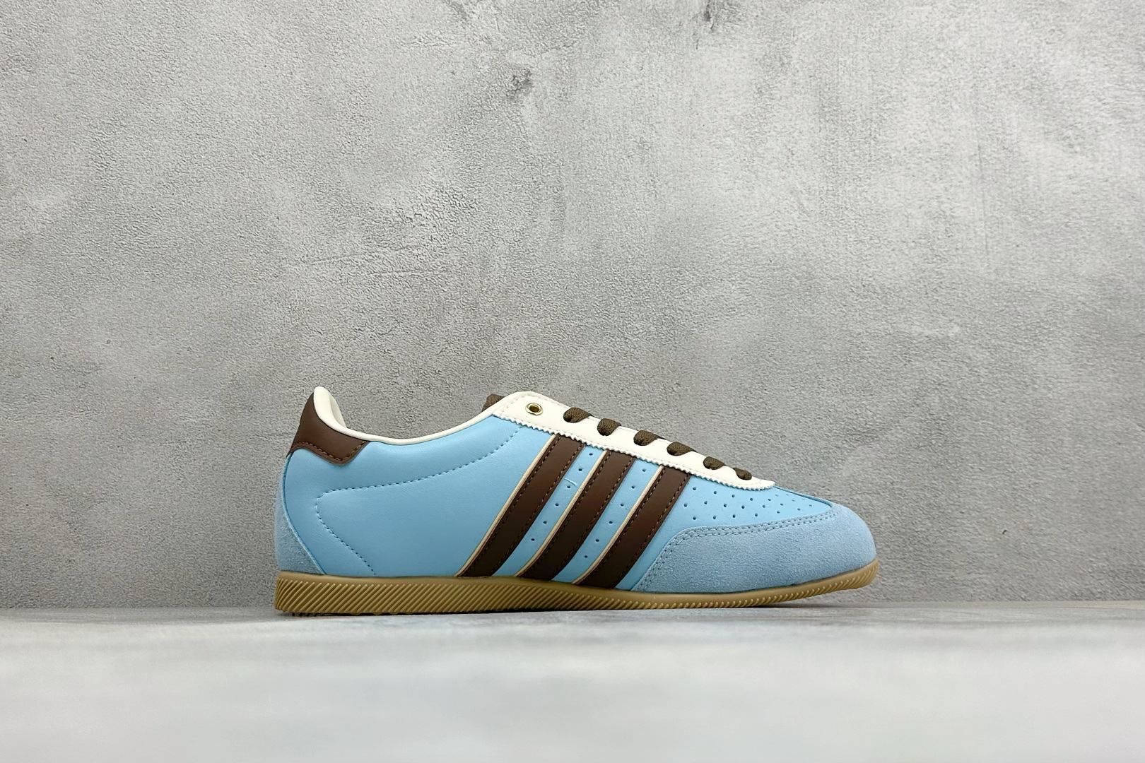 Adidas Originals Changle系列 阿迪达斯 三叶草 百搭低帮休闲运动板鞋 货号：LA1356 Siz