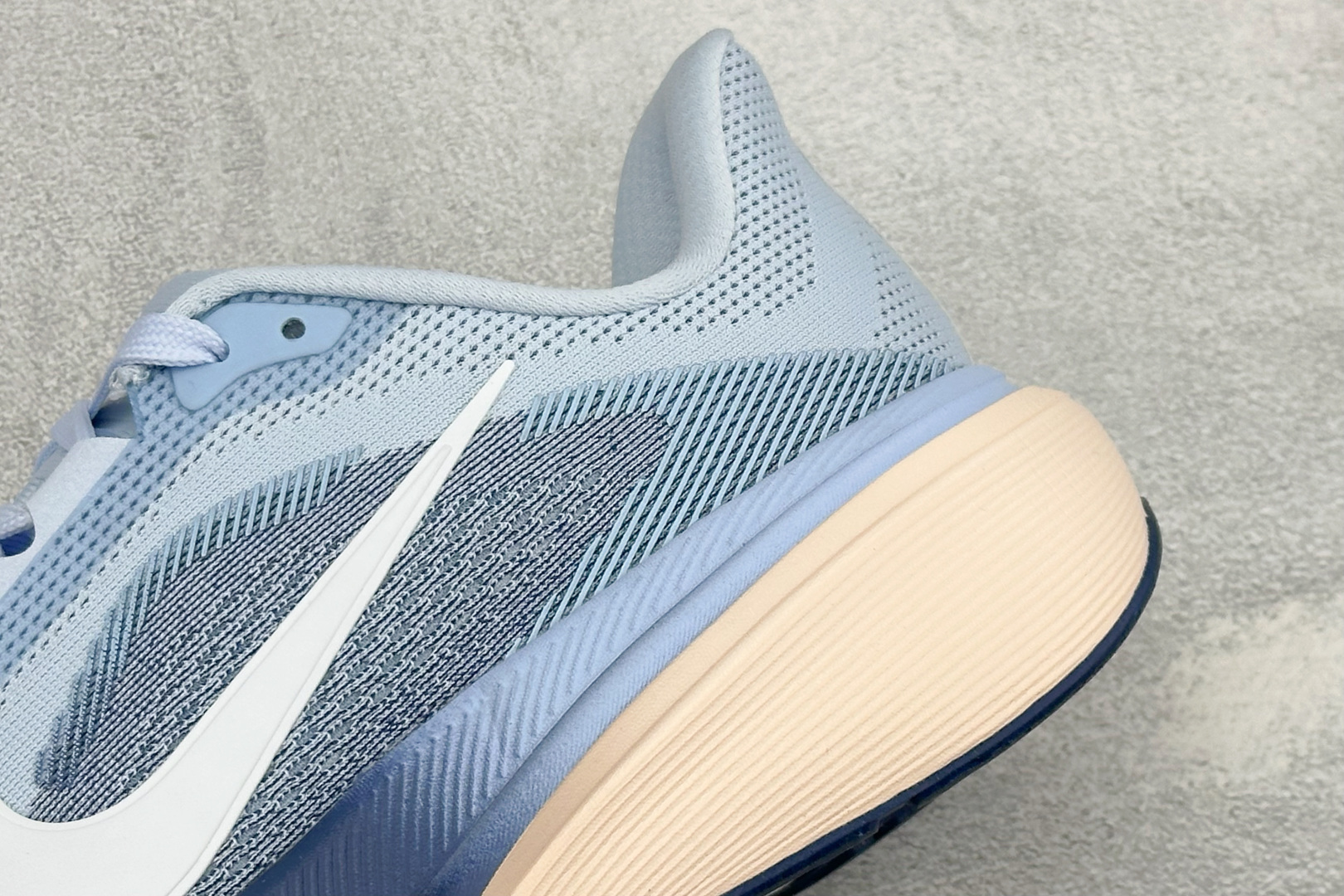 BF版Nike Air Zoom Pegasus 42 耐克网面透气轻便耐磨跑鞋 货号:IB1881-400 尺码:36 BF版Nike Air Zoom Pegasus 42 耐克网面透气轻便耐磨跑鞋 货号:IB1881-400 尺码:36