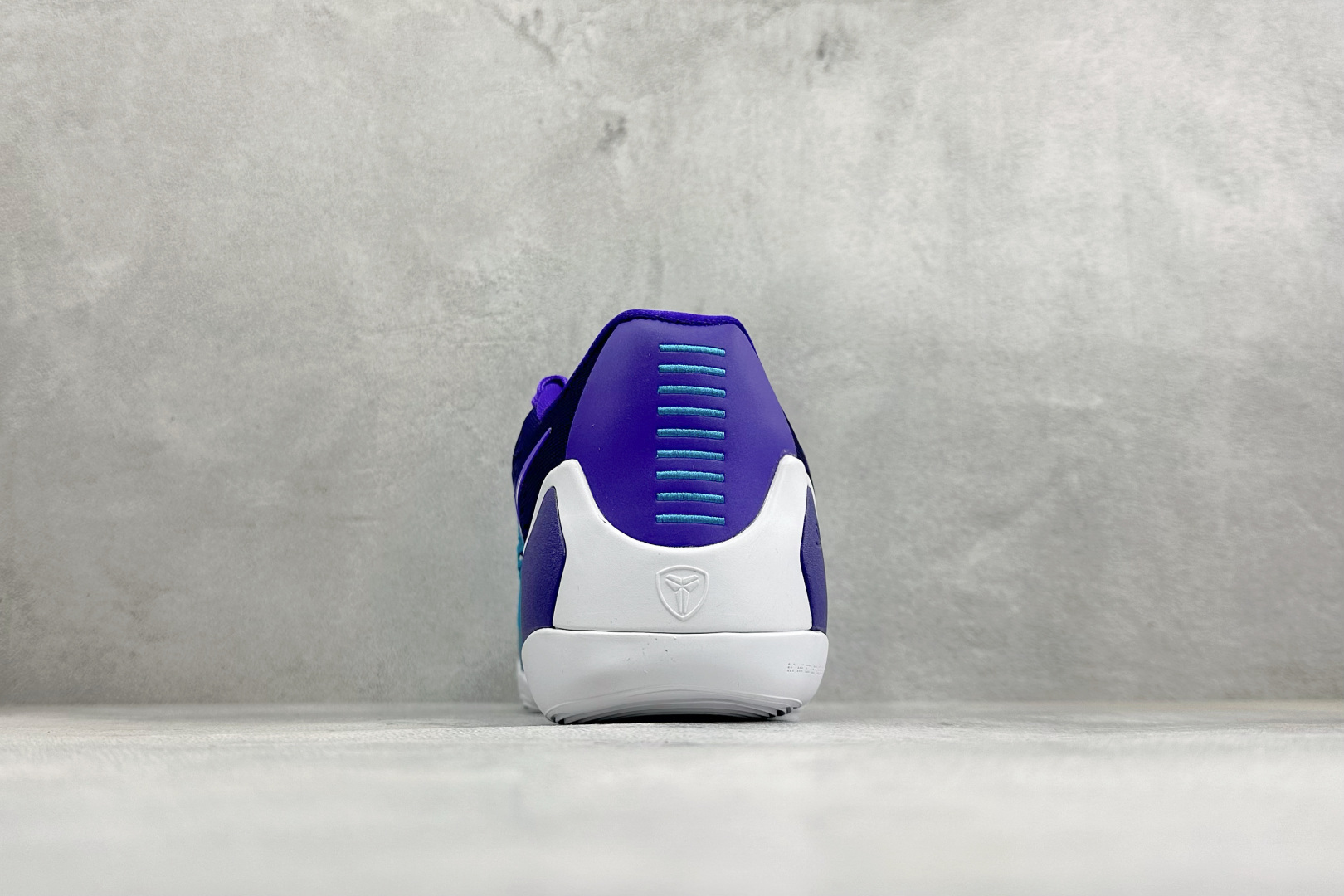 灭世Nike Kobe 9 Stitches Low 科比9代 实战篮球鞋 #原楦打造灵动版型 鞋头腰身后跟 360°无 灭世Nike Kobe 9 Stitches Low 科比9代 实战篮球鞋 #原楦打造灵动版型 鞋头腰身后跟 360°无