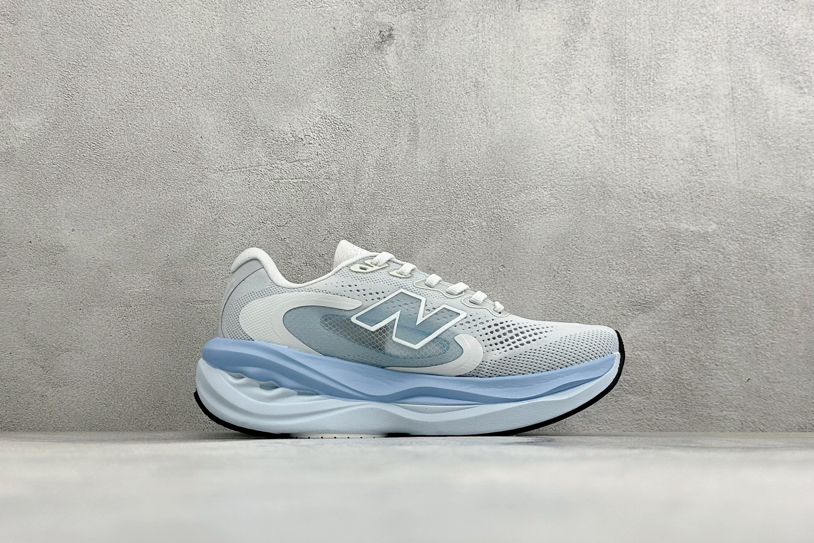 新百伦New Balance Fresh FoamXNB880 柔软舒适防滑耐磨低帮休闲跑步鞋 货号：W880E16 尺