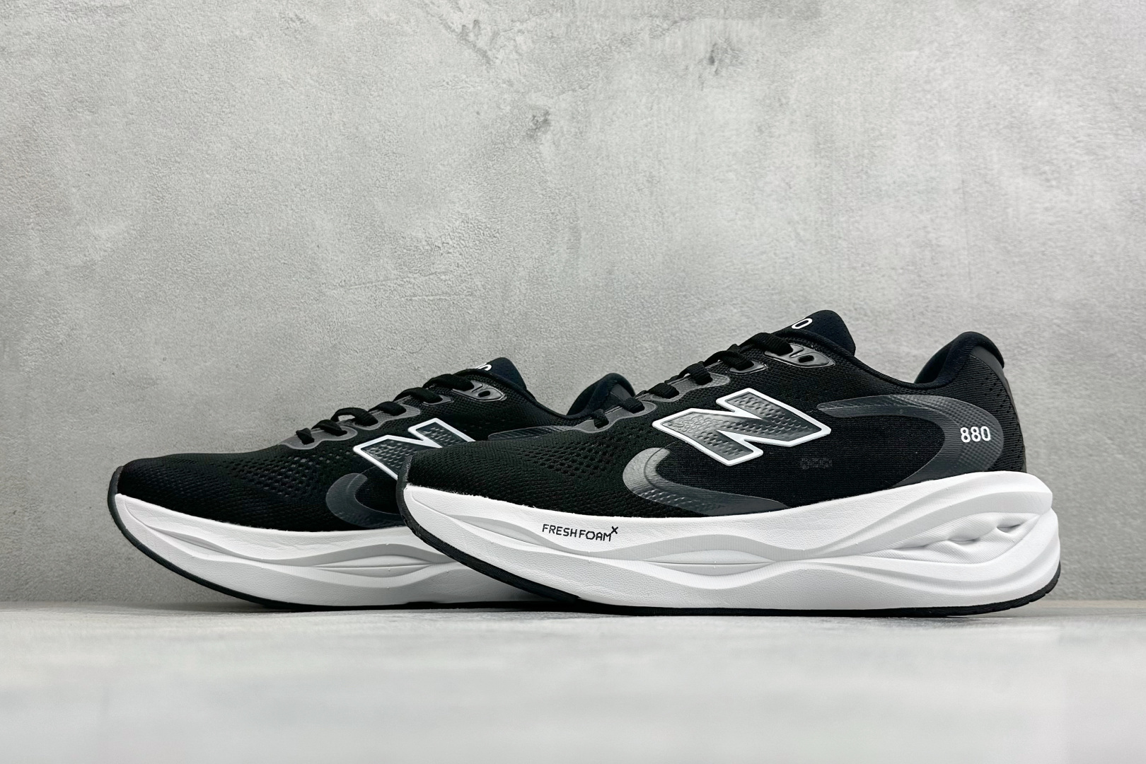 新百伦New Balance Fresh FoamXNB880 柔软舒适防滑耐磨低帮休闲跑步鞋 货号：M880A16 尺