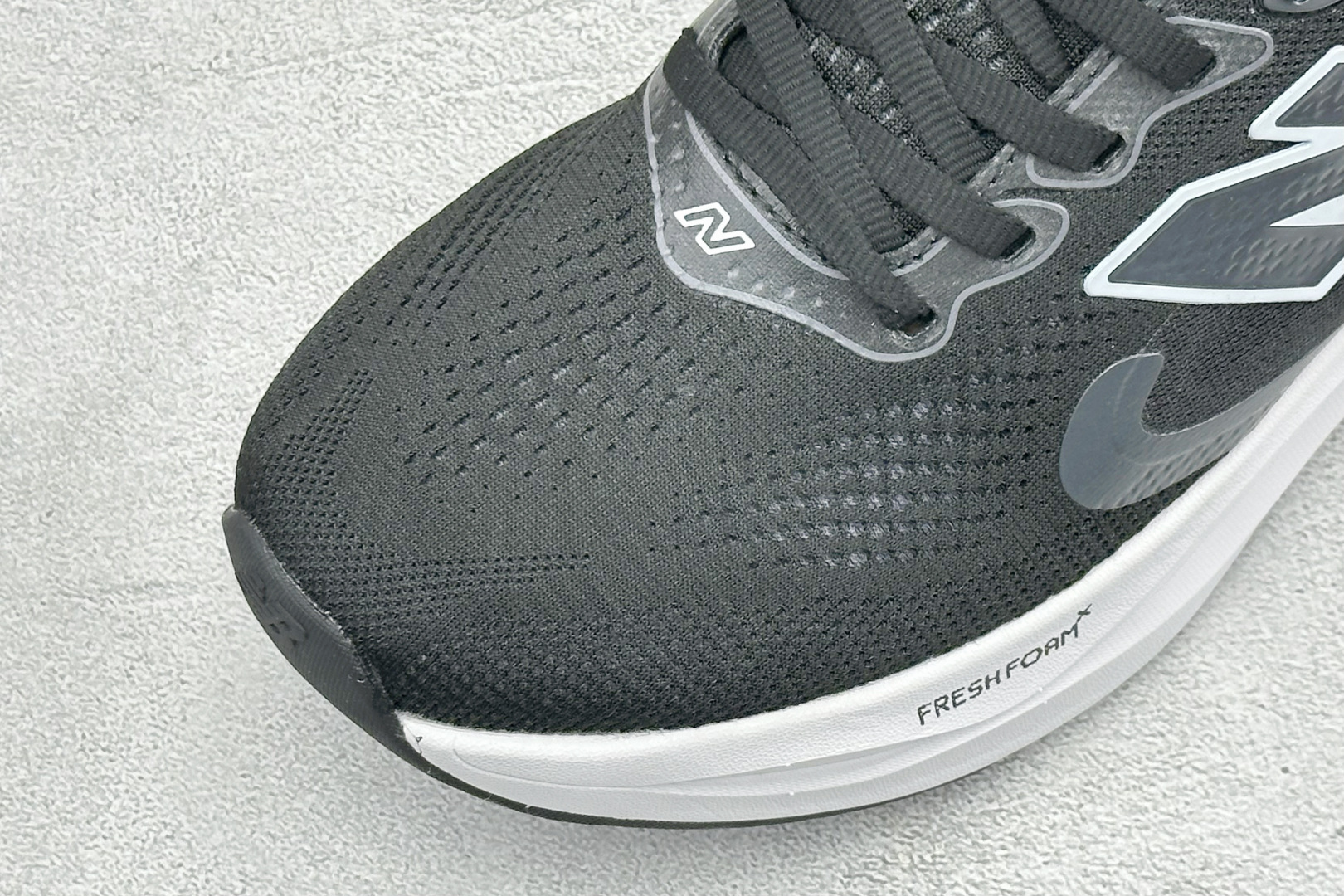 新百伦New Balance Fresh FoamXNB880 柔软舒适防滑耐磨低帮休闲跑步鞋 货号：M880A16 尺