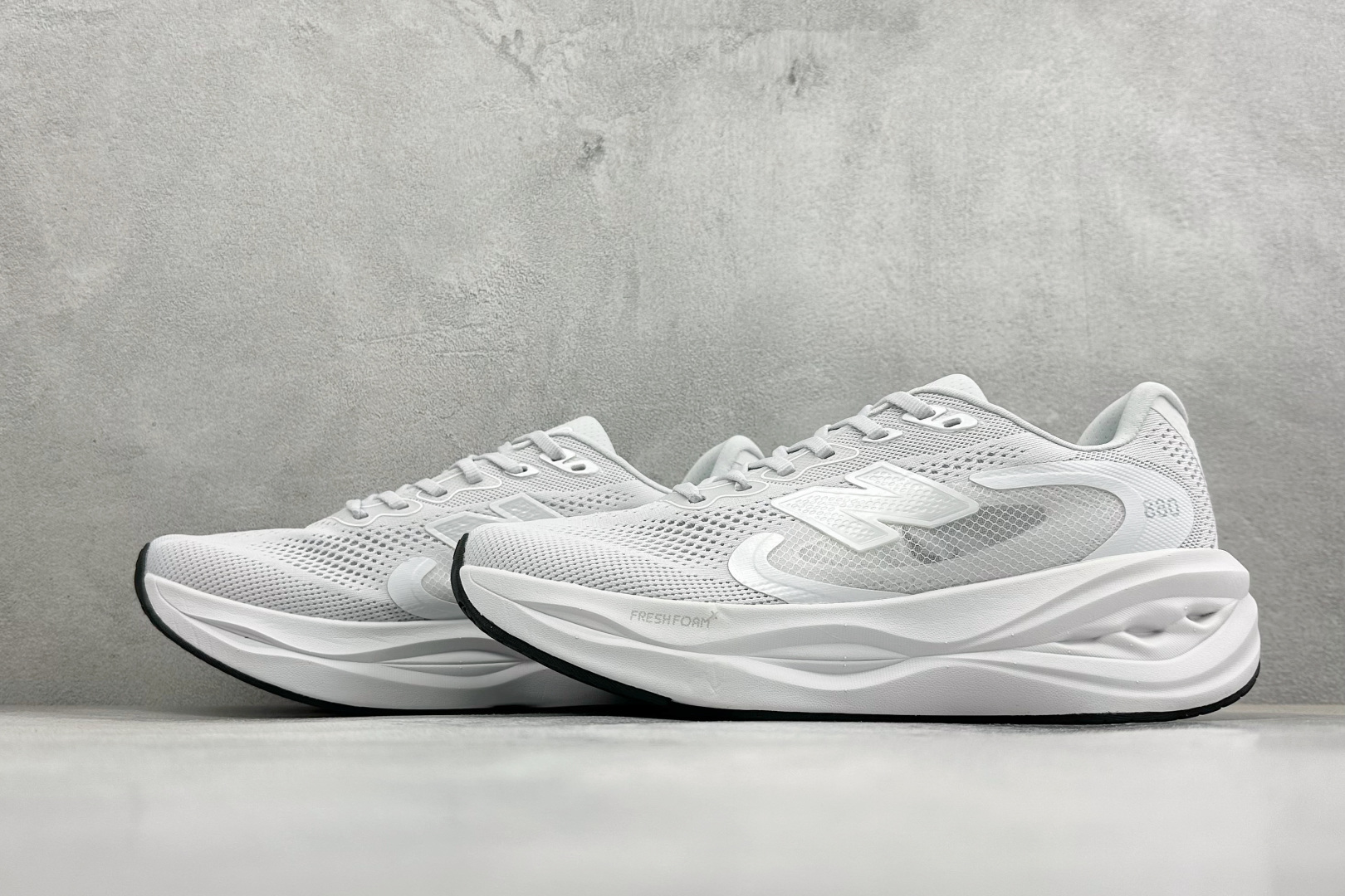 新百伦New Balance Fresh FoamXNB880 柔软舒适防滑耐磨低帮休闲跑步鞋 货号：M880C16 尺