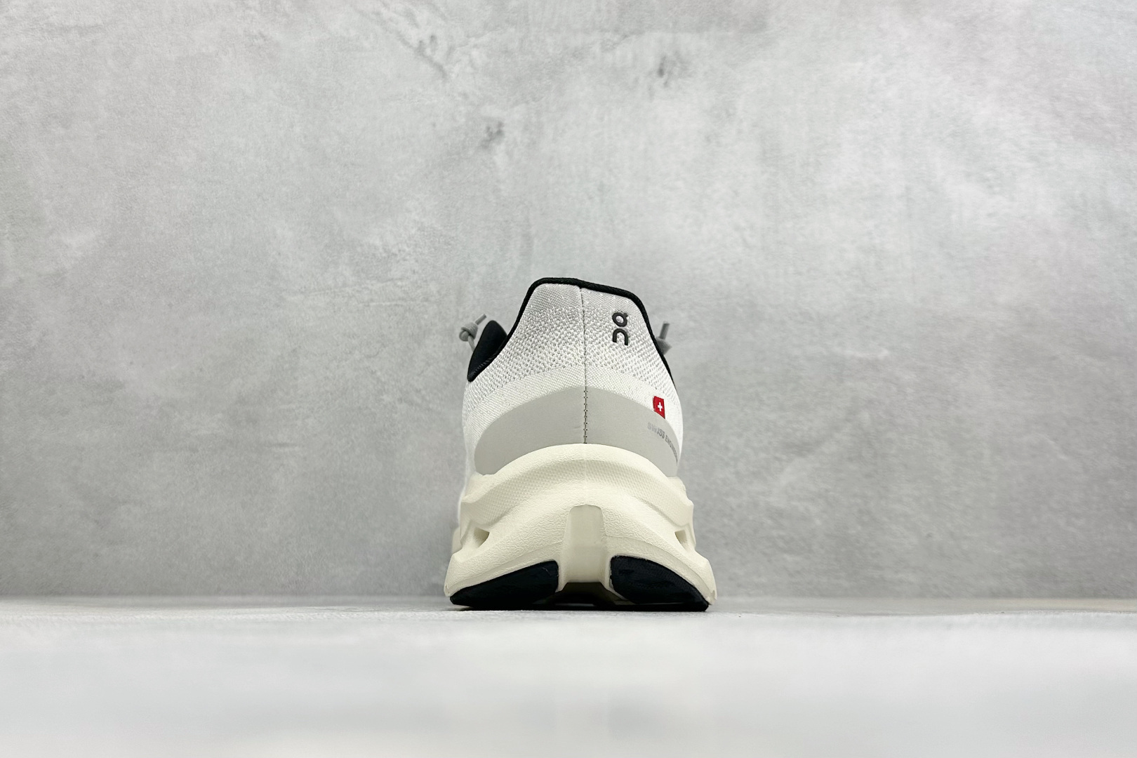 XF版On昂跑 Cloudtiit CL 户外街头机能风跑步鞋 Cloud Hi Edge户外机能融合街头潮流 越界开启