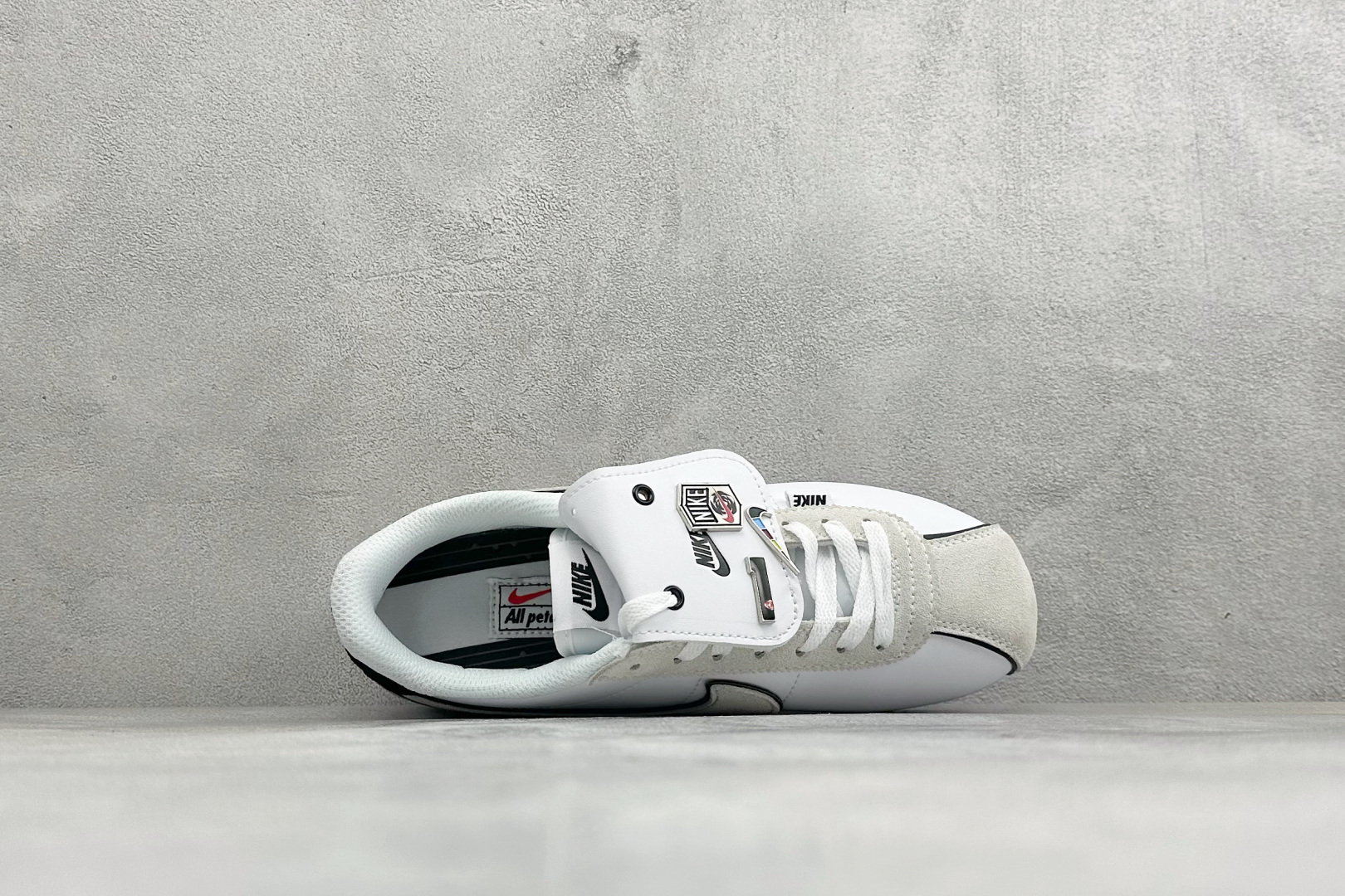 XH版NIKE CORTEZ 经典轻便舒适阿甘休闲跑步鞋 货号：FQ0259-110 尺码：36-45 