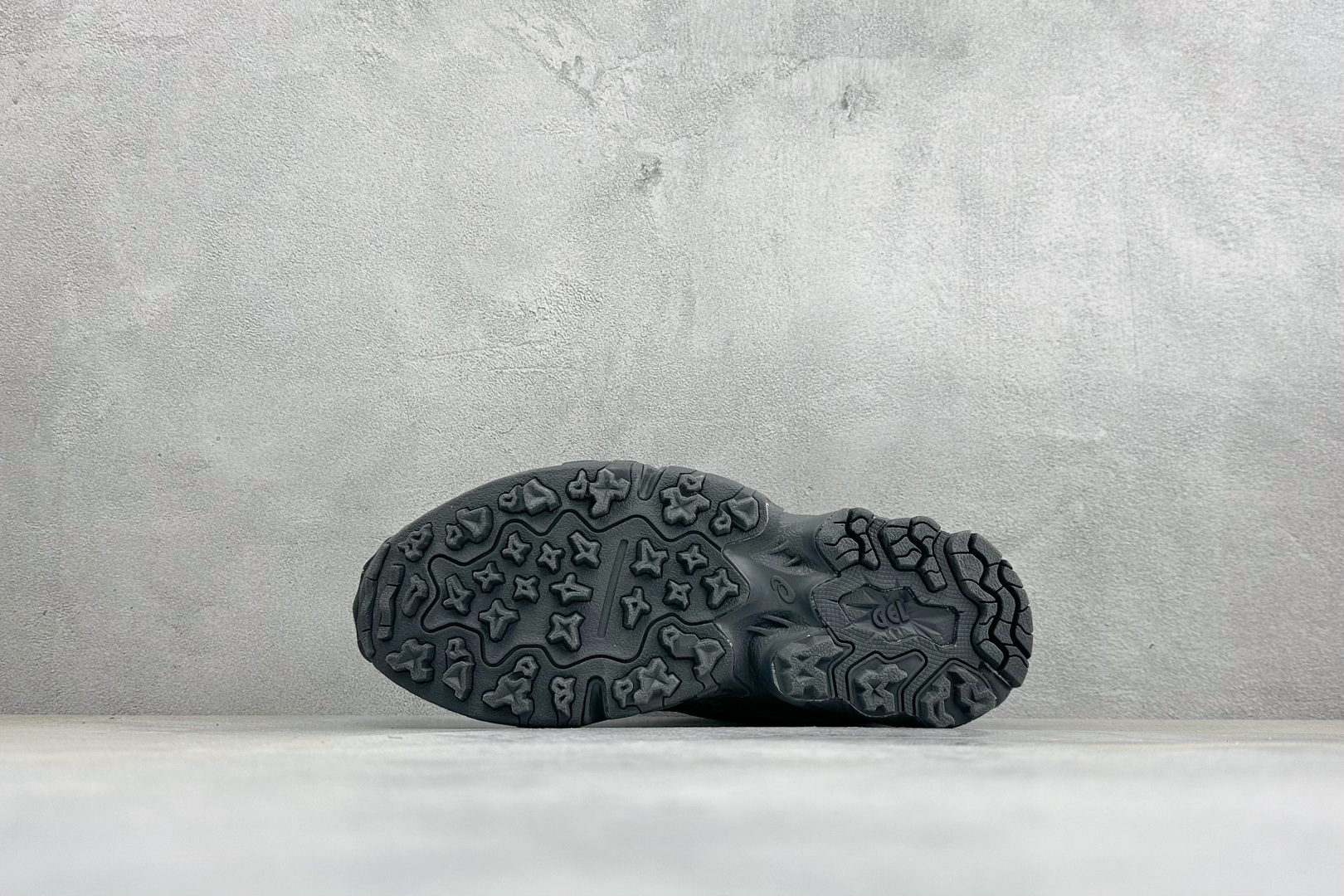 终端放店 YD版Asics Gel-NANDI NR 亚瑟士运动休闲透气专业跑鞋 采用工程弹性双层再生针织密度鞋面材质 终端放店 YD版Asics Gel-NANDI NR 亚瑟士运动休闲透气专业跑鞋 采用工程弹性双层再生针织密度鞋面材质