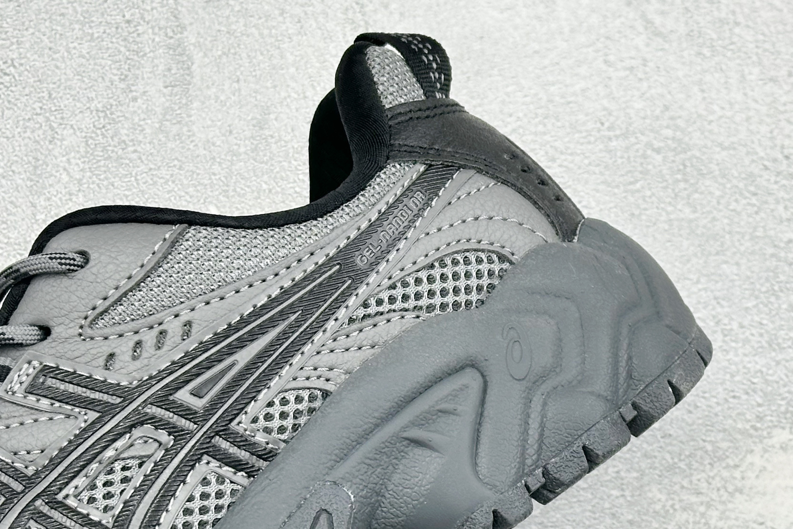 终端放店 YD版Asics Gel-NANDI NR 亚瑟士运动休闲透气专业跑鞋 采用工程弹性双层再生针织密度鞋面材质 终端放店 YD版Asics Gel-NANDI NR 亚瑟士运动休闲透气专业跑鞋 采用工程弹性双层再生针织密度鞋面材质