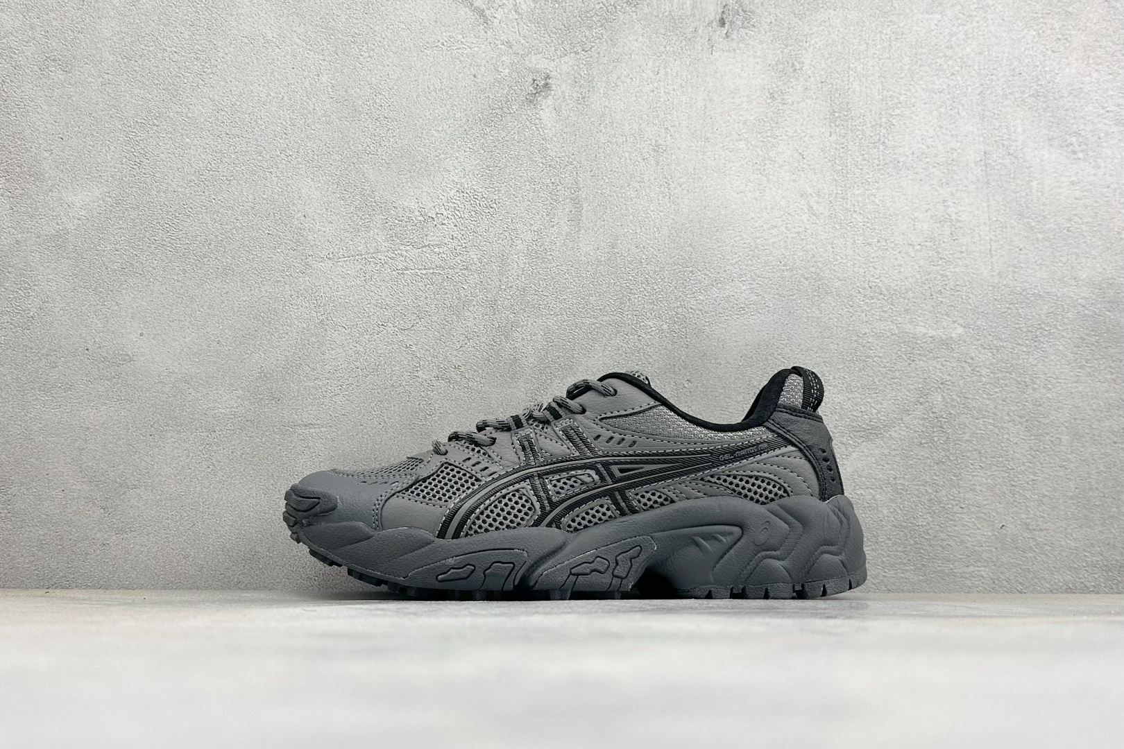 终端放店 YD版Asics Gel-NANDI NR 亚瑟士运动休闲透气专业跑鞋  采用工程弹性双层再生针织密度鞋面材质