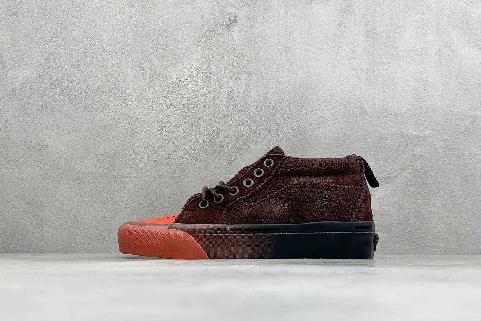 Vans SK8 MID 83 TDC 秋季限量 Vans TDC 系列新品 布洛克 Vans 细节满满！灵感来自于正装