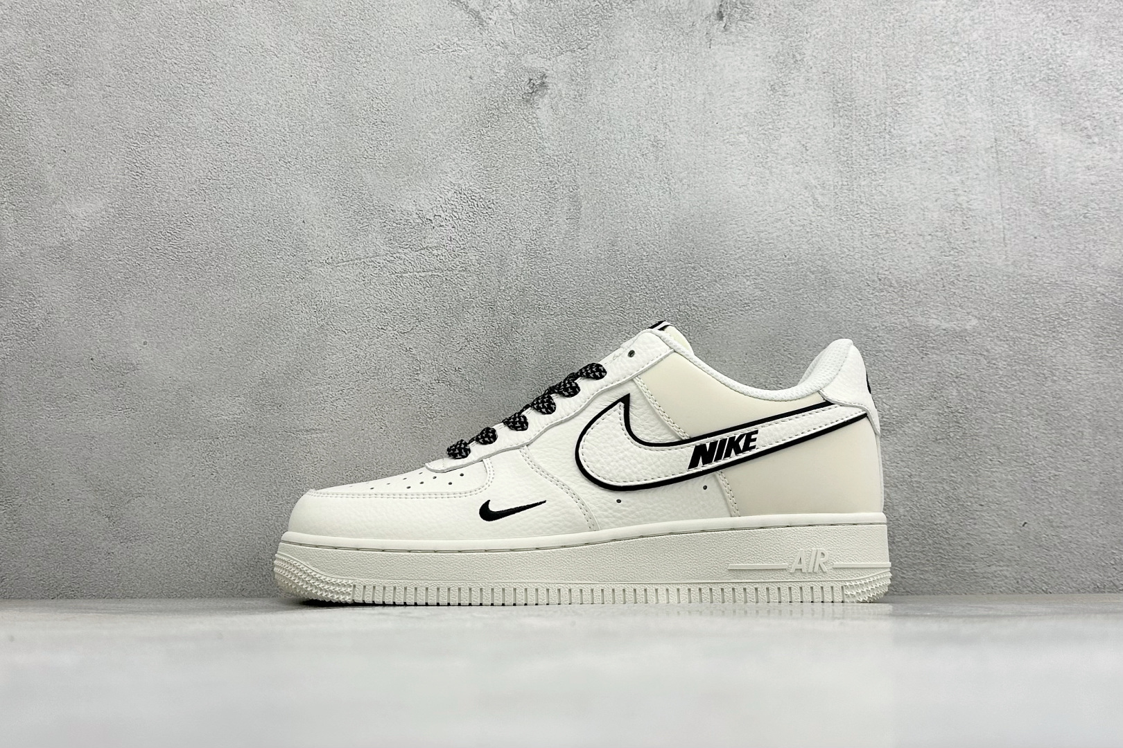福利特价 Nike Air Force 1'07 Low 联名款 空军一号低帮休闲板鞋 #原楦原纸板 纯正空军版型 内置 福利特价 Nike Air Force 1'07 Low 联名款 空军一号低帮休闲板鞋 #原楦原纸板 纯正空军版型 内置