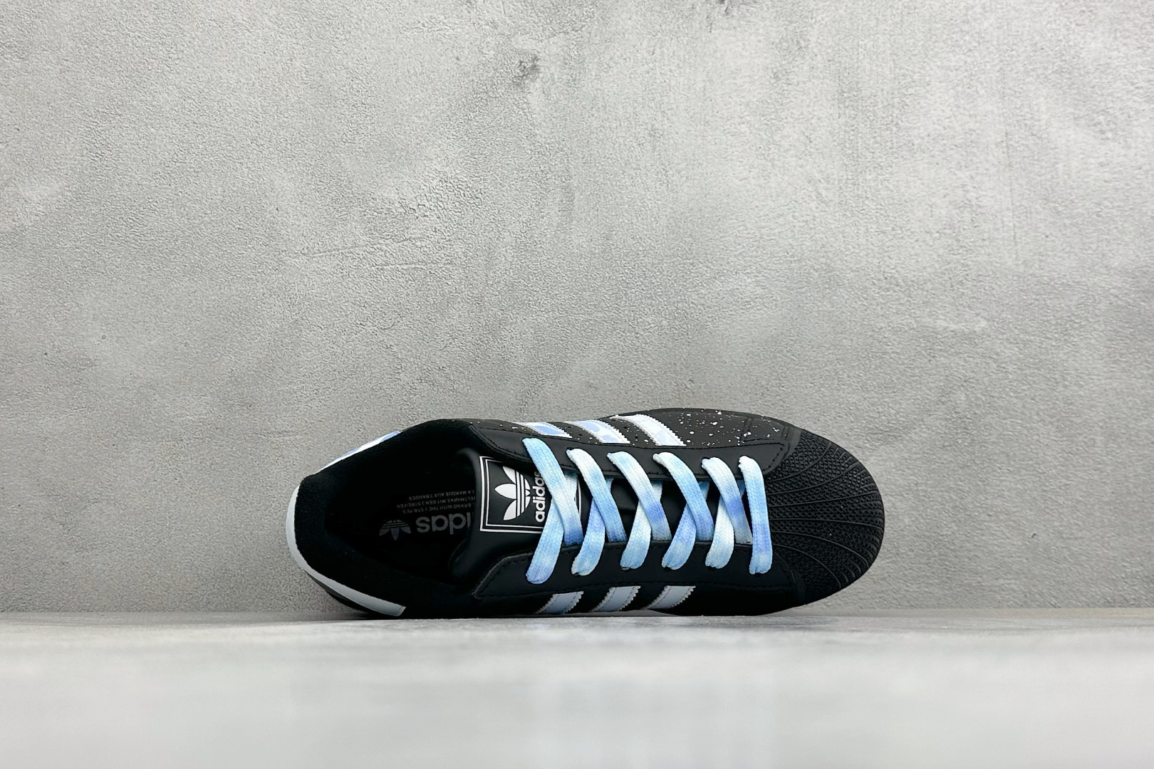 Adidas Originals SUPERSTAR W 贝壳头系列 三叶草低帮经典百搭休闲运动板鞋 货号：JI0079