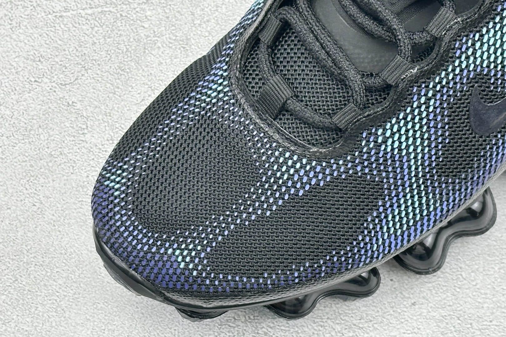 Nike Air Liquid Max 耐克气垫跑步鞋 货号：IQ7634-004 尺码：40-46 
