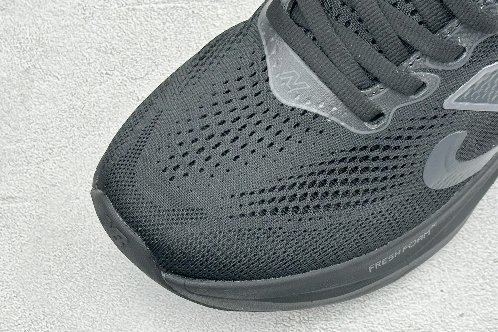 新百伦New Balance Fresh FoamXNB880 柔软舒适防滑耐磨低帮休闲跑步鞋 货号：M880B16 尺