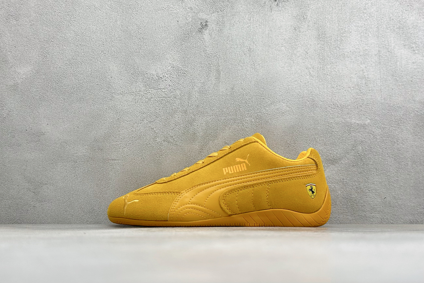 M版Puma Speedcet Etoile Wns 彪马薄底德迅复古运动休闲赛车跑鞋 以趣味十足又前卫复古的设计引领潮