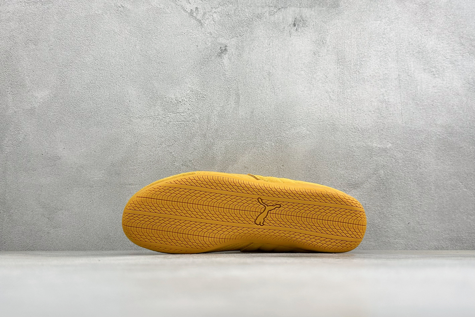 M版Puma Speedcet Etoile Wns 彪马薄底德迅复古运动休闲赛车跑鞋 以趣味十足又前卫复古的设计引领潮