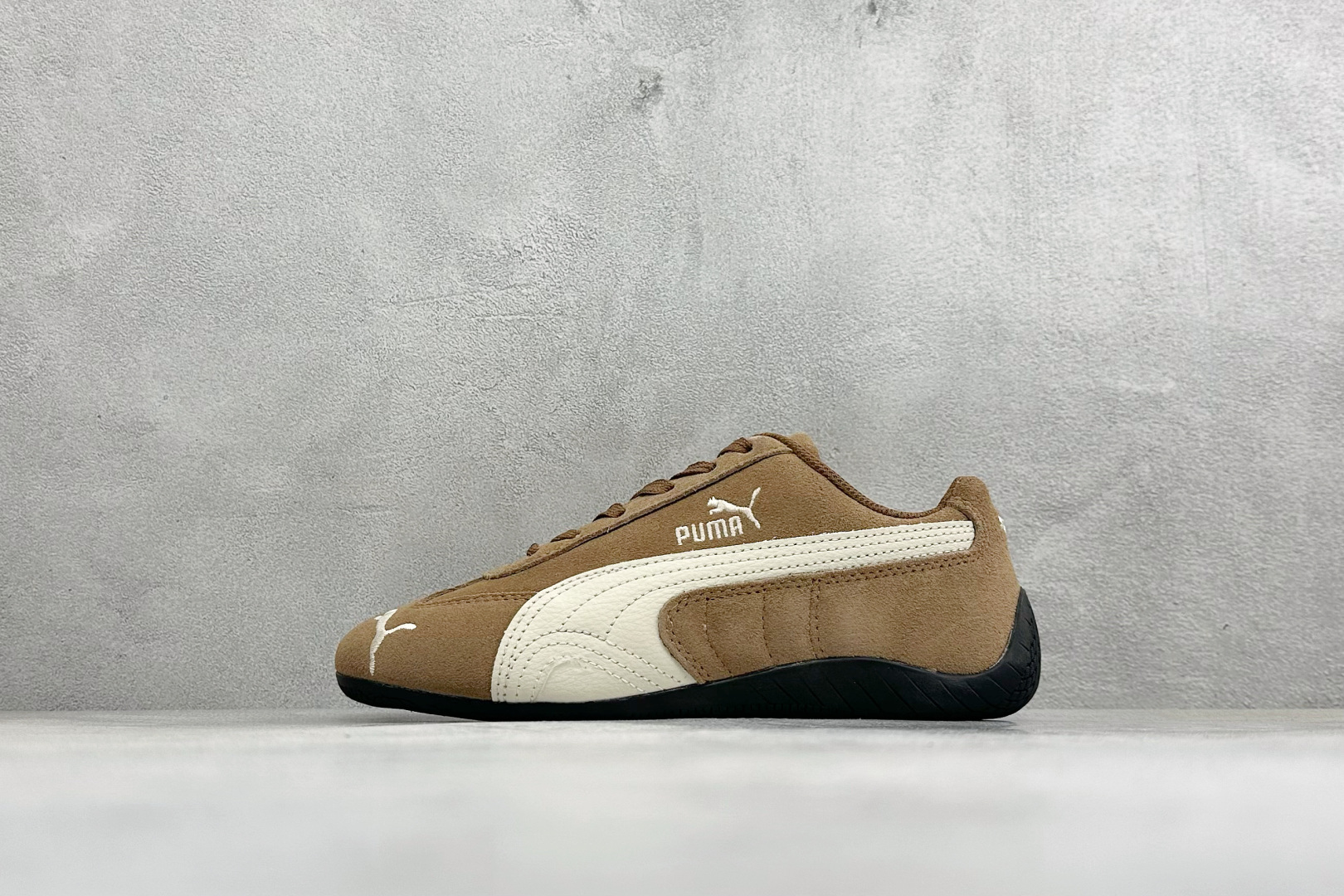 M版Puma Speedcet Etoile Wns 彪马薄底德迅复古运动休闲赛车跑鞋 以趣味十足又前卫复古的设计引领潮