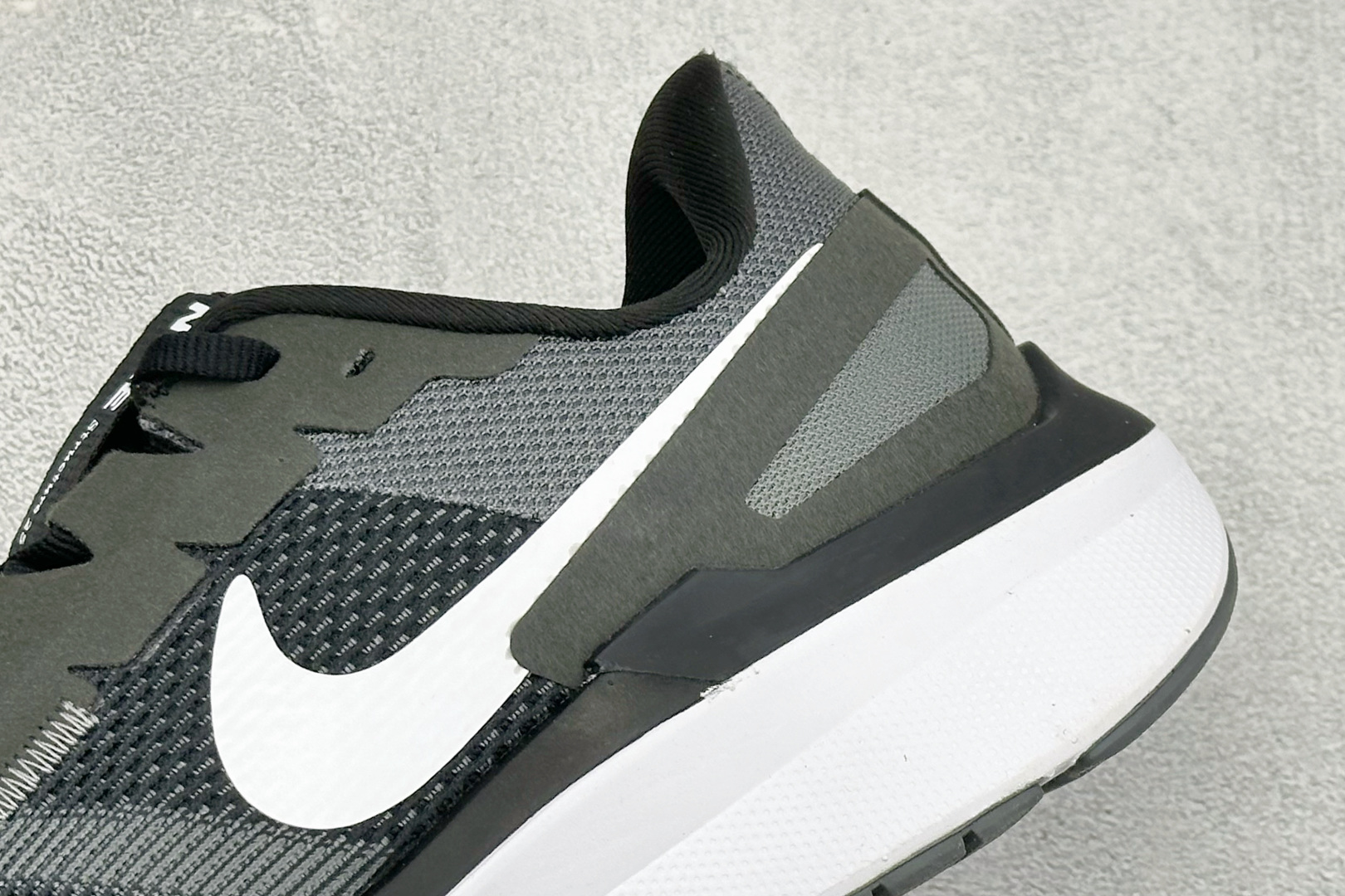 福利特价 Nike Air Zoom Structure 登月 25代 网面透气跑鞋 官方一比一制作 纯原版本 原装组合 福利特价 Nike Air Zoom Structure 登月 25代 网面透气跑鞋 官方一比一制作 纯原版本 原装组合